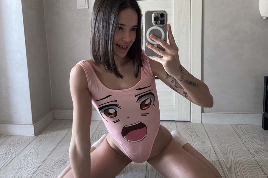 Model Tina in Hamheung